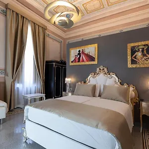Guest house Luxury Liberty House