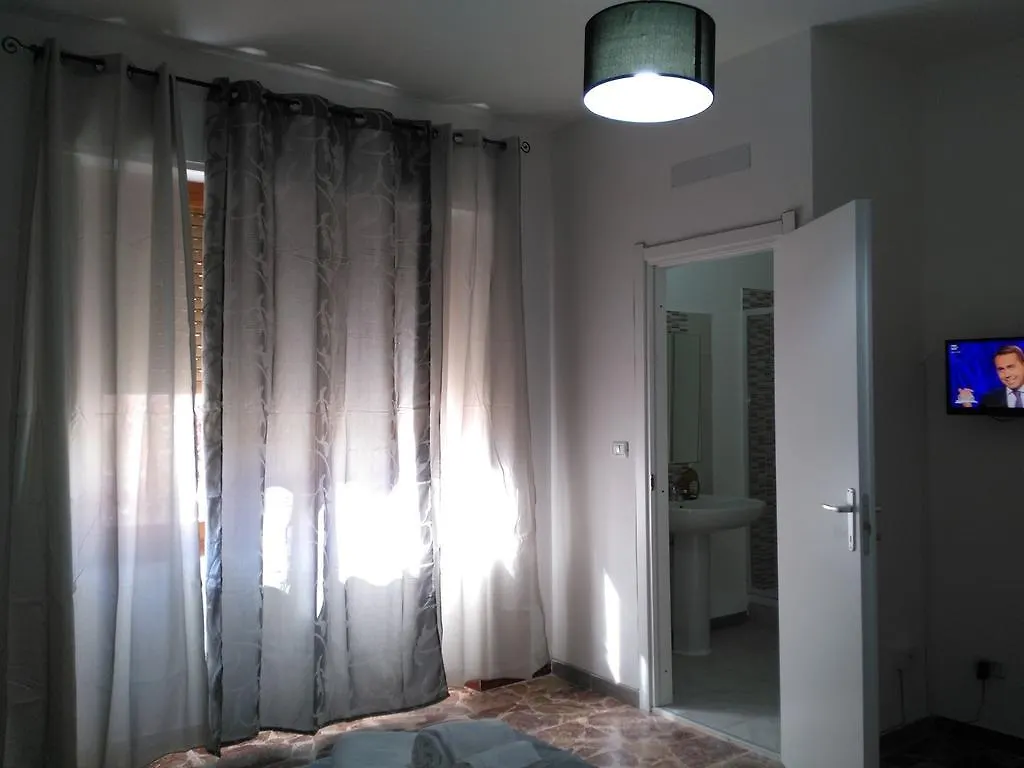 Porrino Guest House - Affittacamere Альгеро